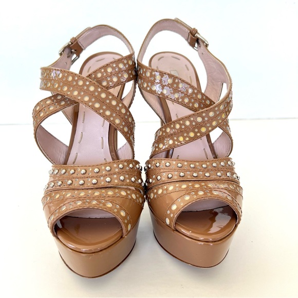 MIU MIU Patent Leather Eyelet Studded Trim Slingback Platform Sandal Heels Sz 38 - Picture 3 of 12